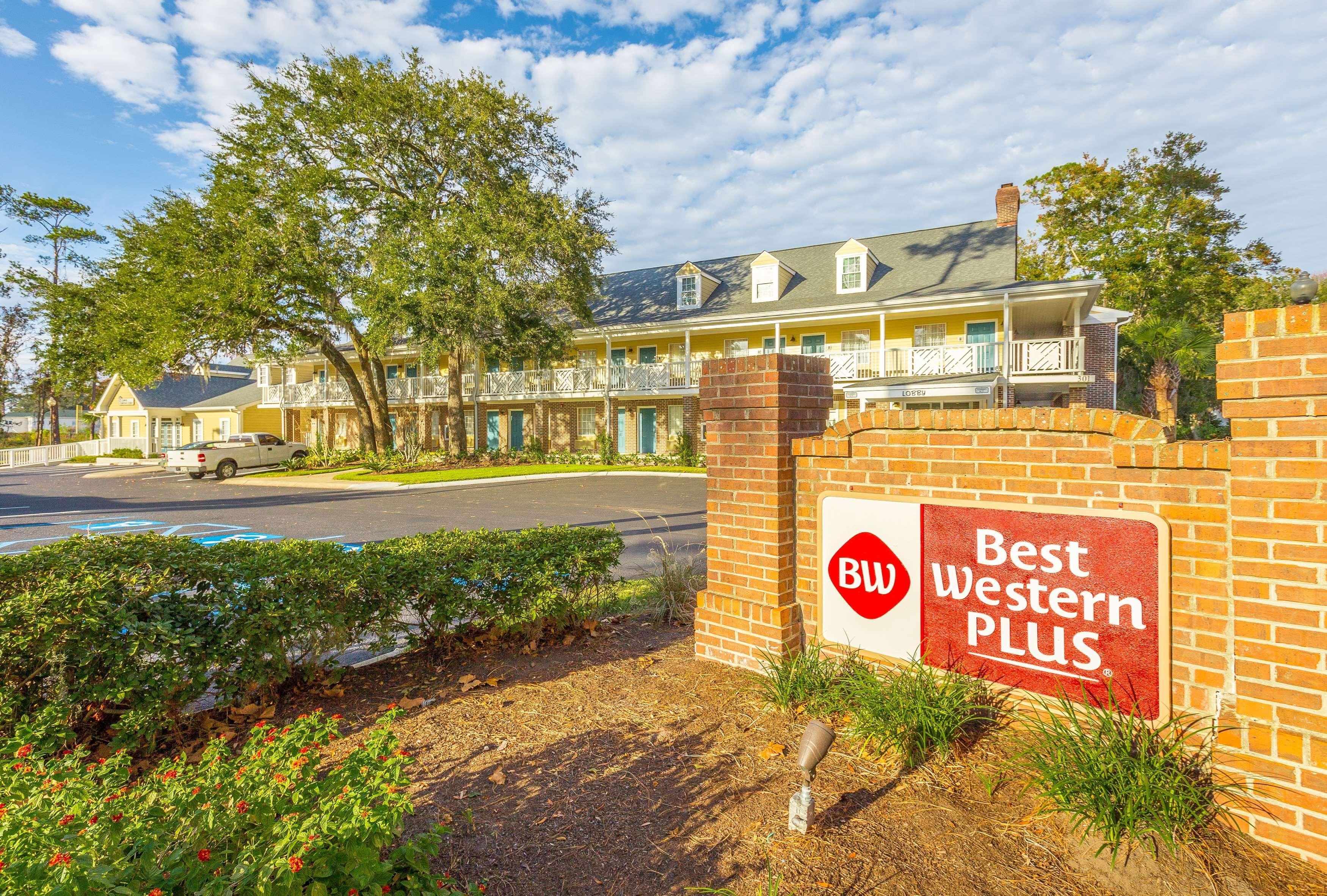 Best Western Plus St. Simons St. Simons Island Exterior foto