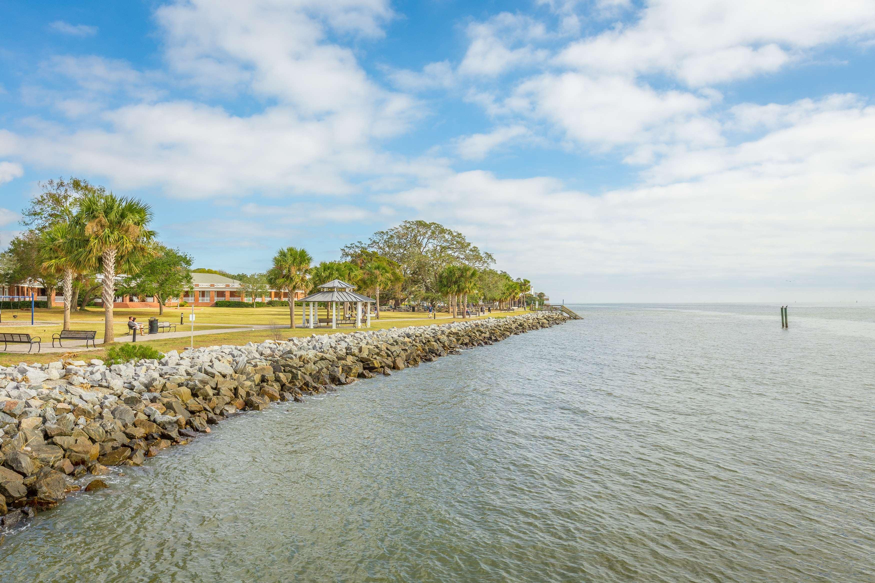 Best Western Plus St. Simons St. Simons Island Exterior foto